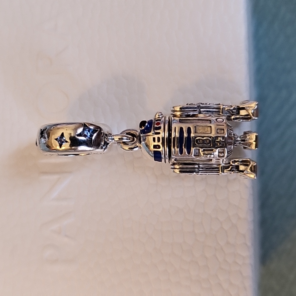 Authentic Pandora R2-D2  Star Wars charm